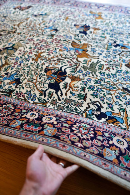  ペルシャ絨毯 タブリーズ産 シカルガー（狩猟図）デザイン 218×140cm 手織りラグ