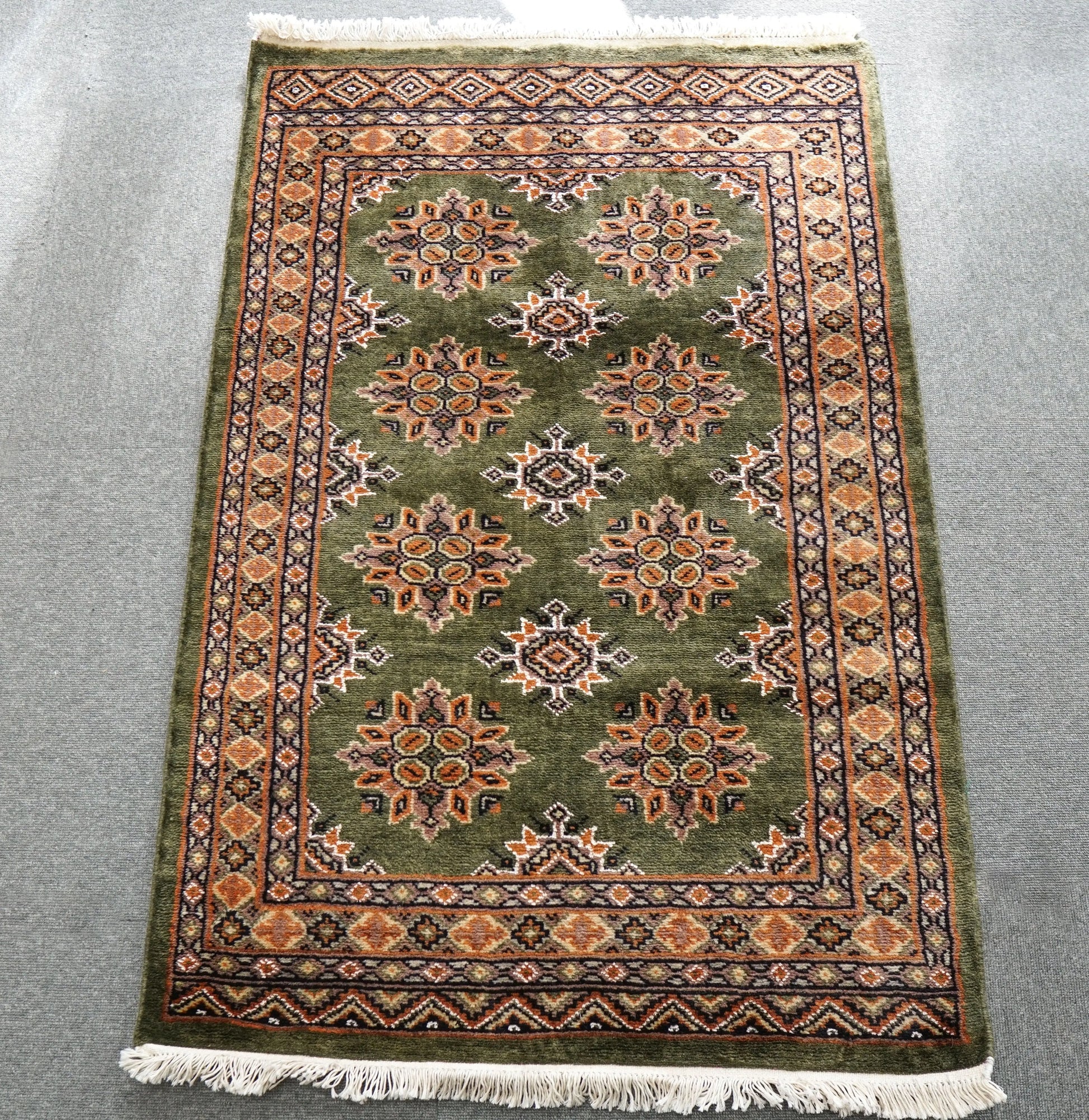 120×80cm パキスタン手織り絨毯 Decorworks