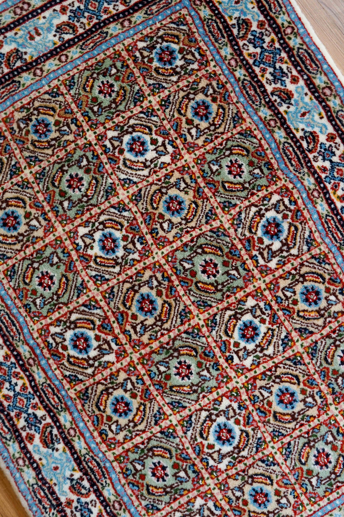  ペルシャ絨毯　ムード産　89×60cm