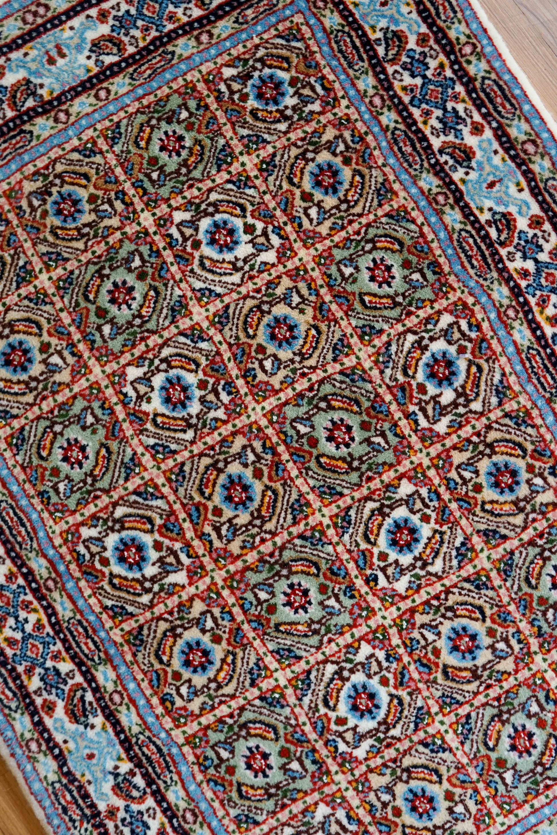  ペルシャ絨毯　ムード産　89×60cm