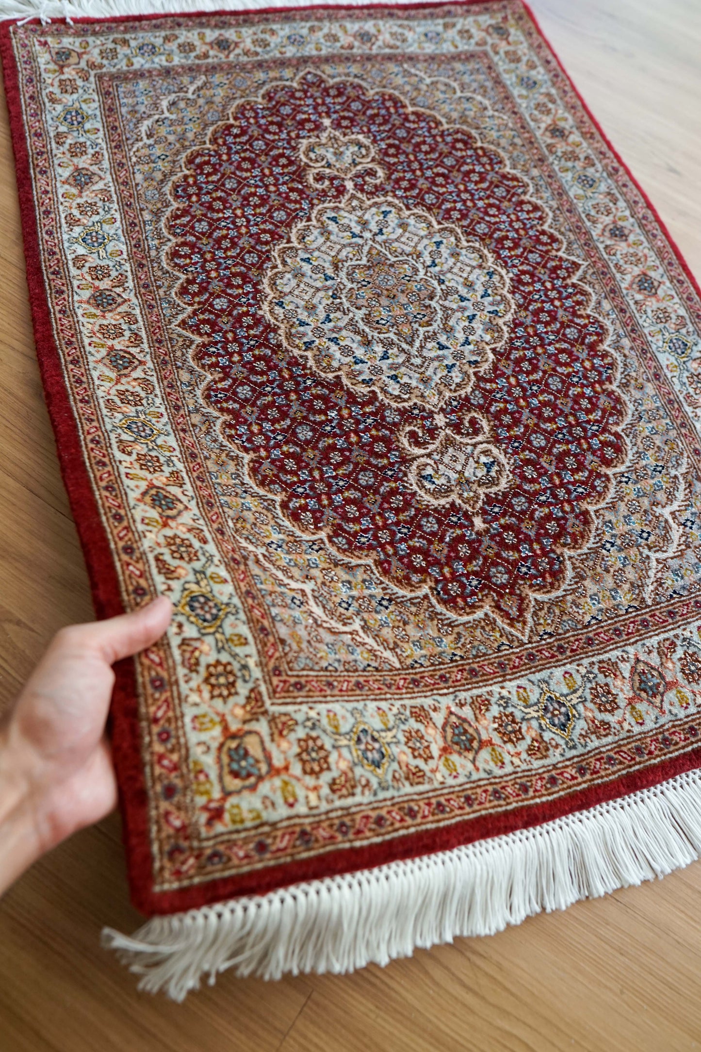  88×61cm　ペルシャ絨毯 タブリーズ産　50RAJ