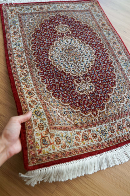  88×61cm　ペルシャ絨毯 タブリーズ産　50RAJ