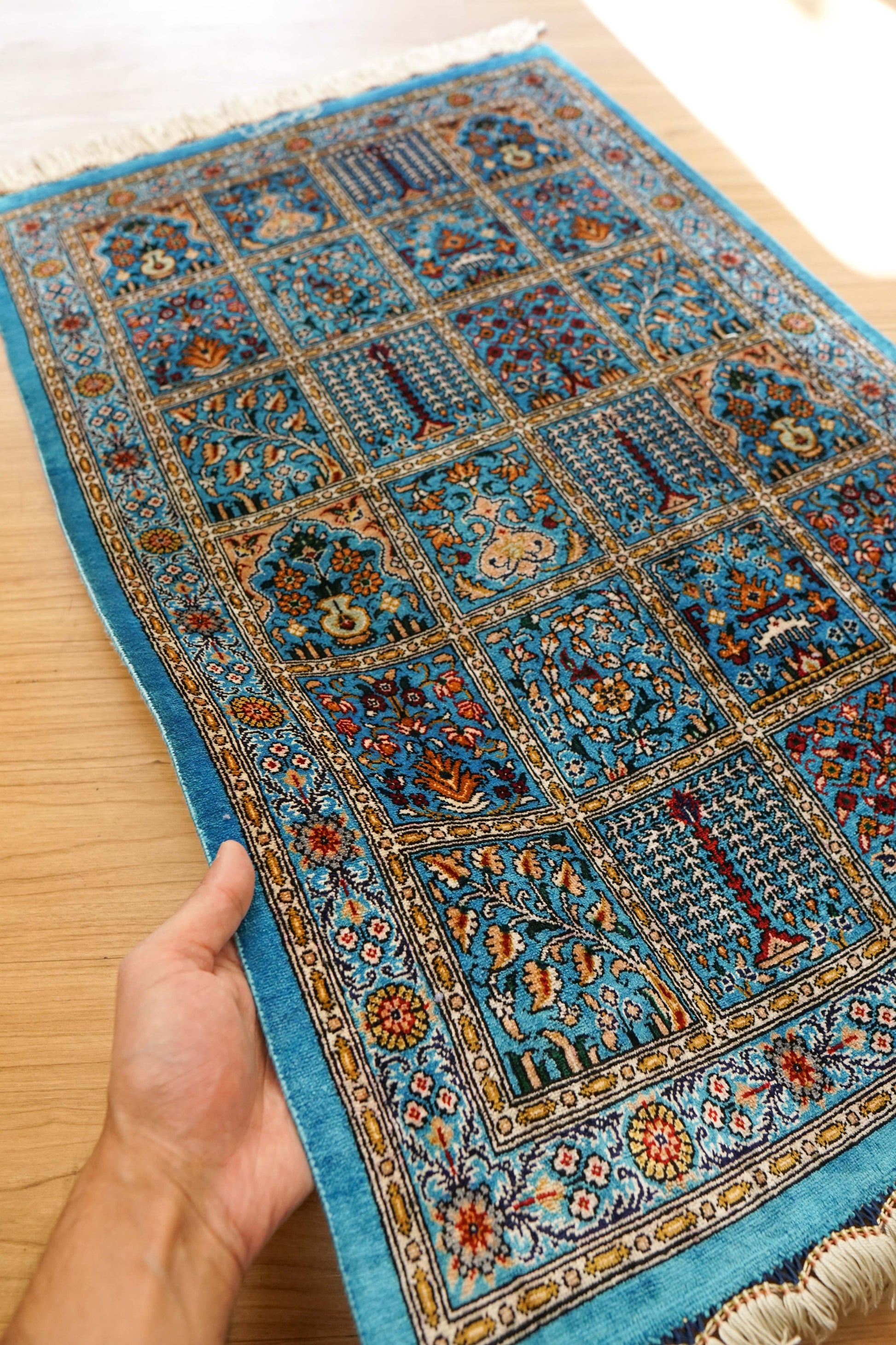  ペルシャ絨毯 クム産 モスサビ房 シルク 89×56cm　