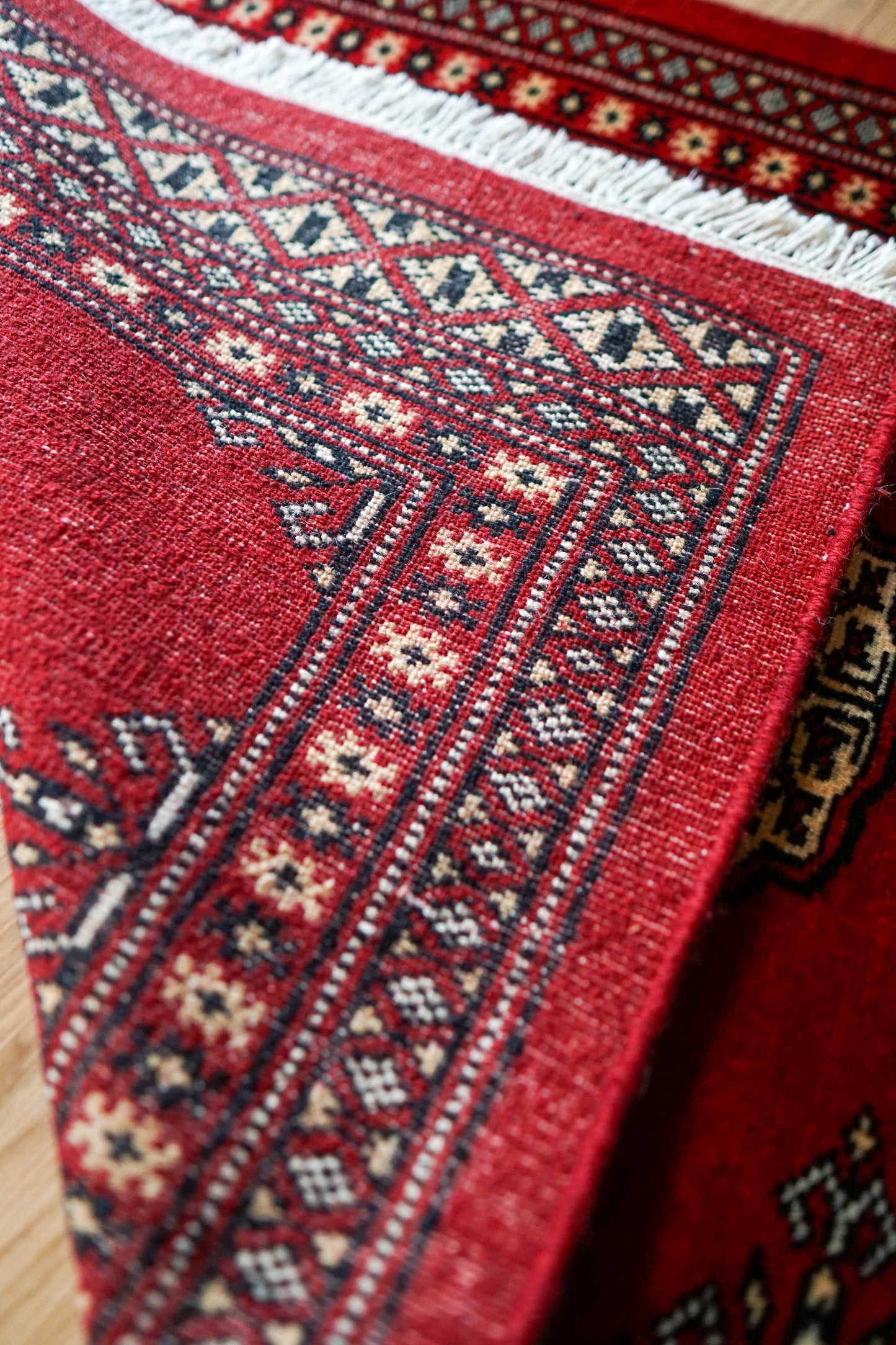  トルクメン ボハラ 手織り パキスタン絨毯 93×62cm 玄関マット