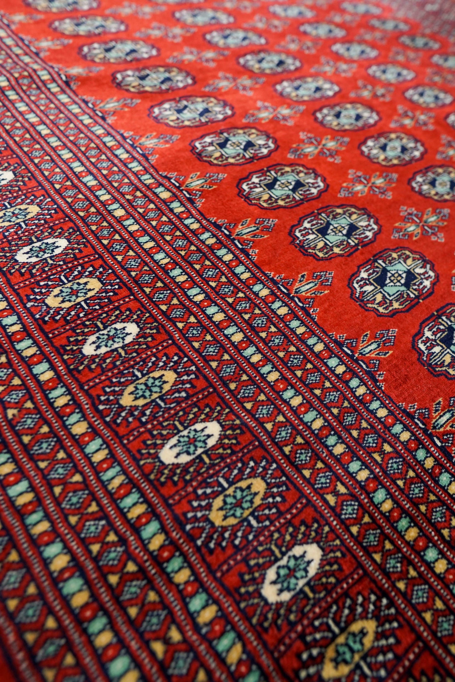  パキスタン手織り絨毯　246×167cm Fine quality