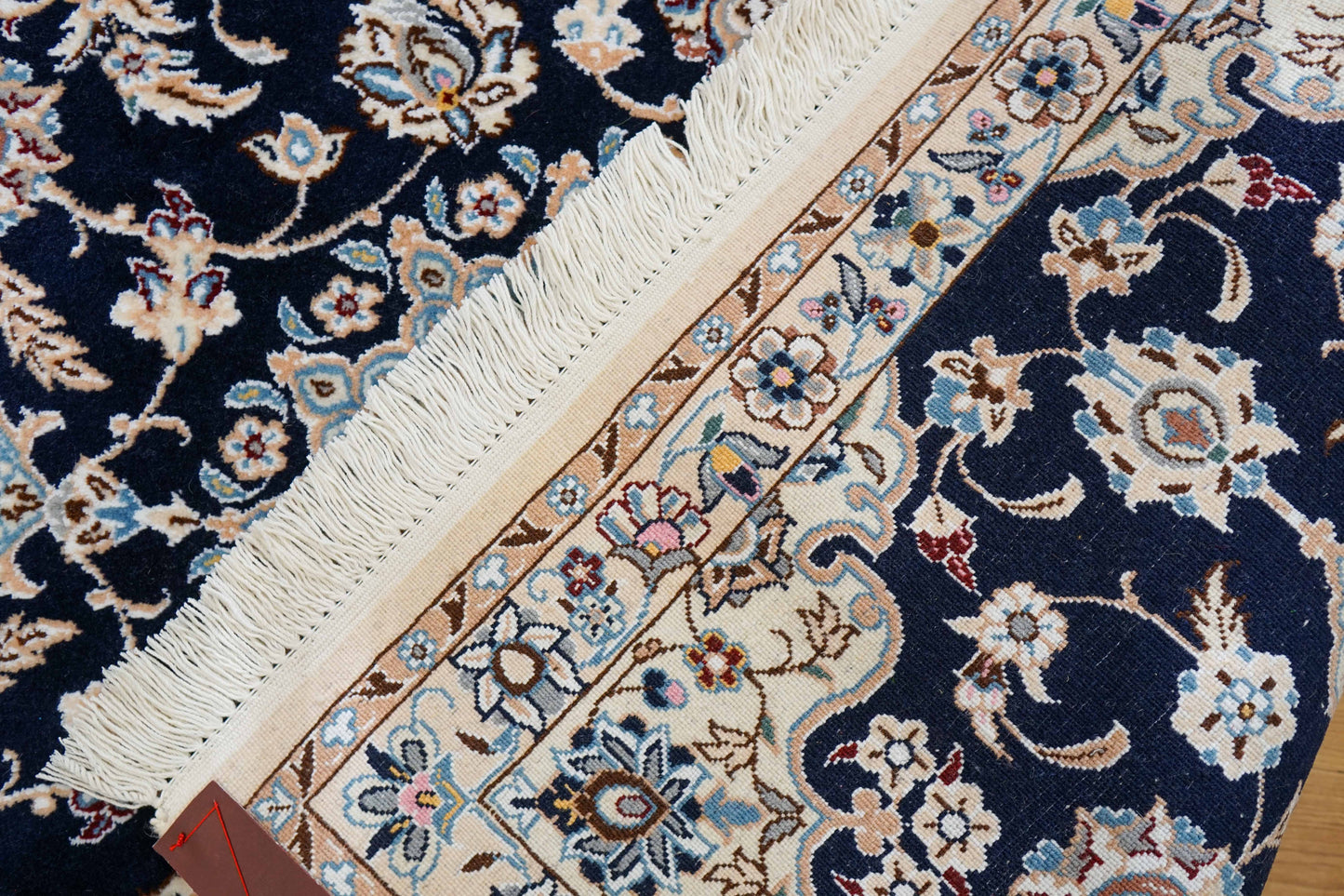  ペルシャ絨毯 ナイン産 121×79cm｜ネイビー基調