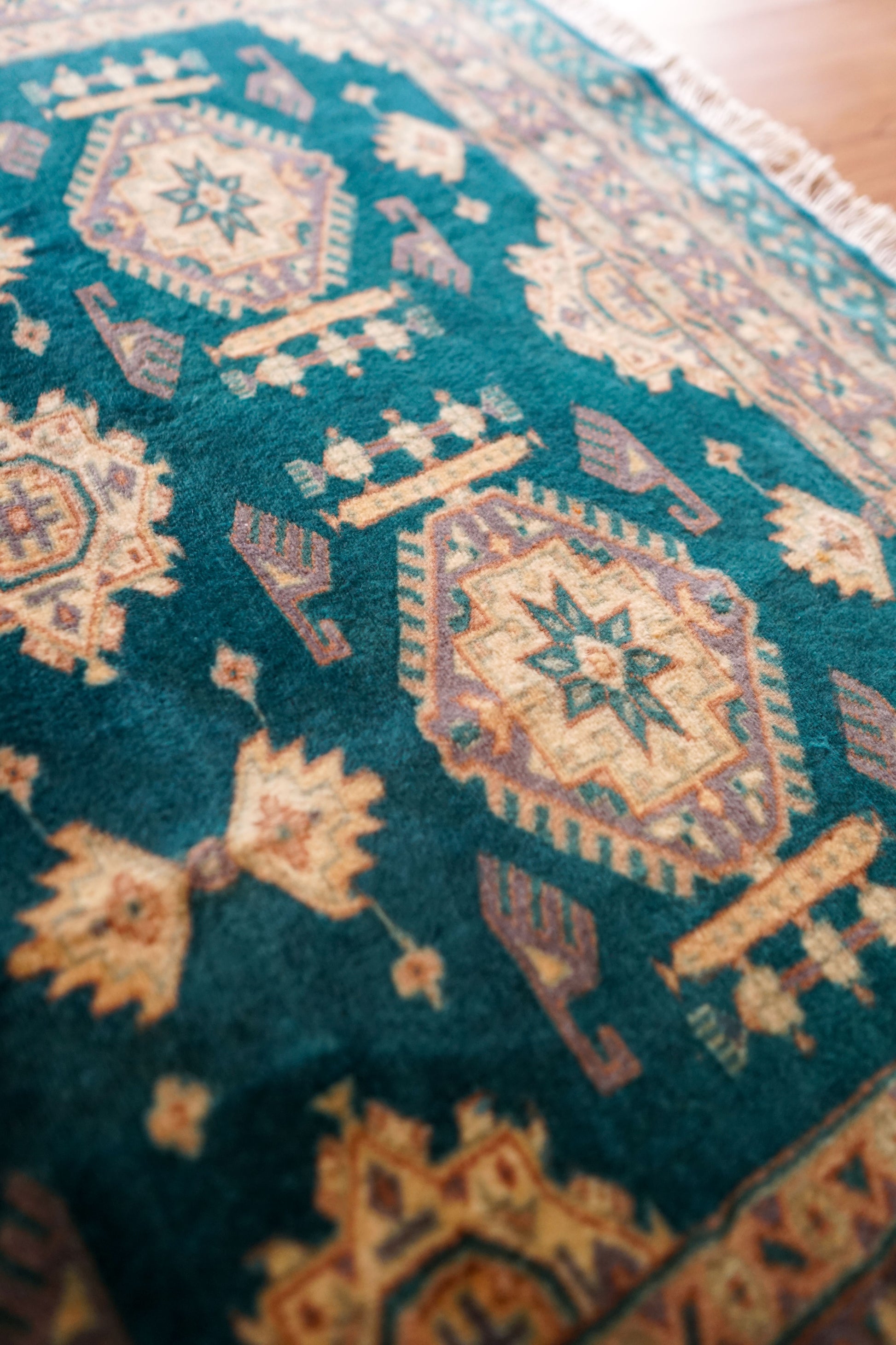  パキスタン手織り絨毯  156×95cm