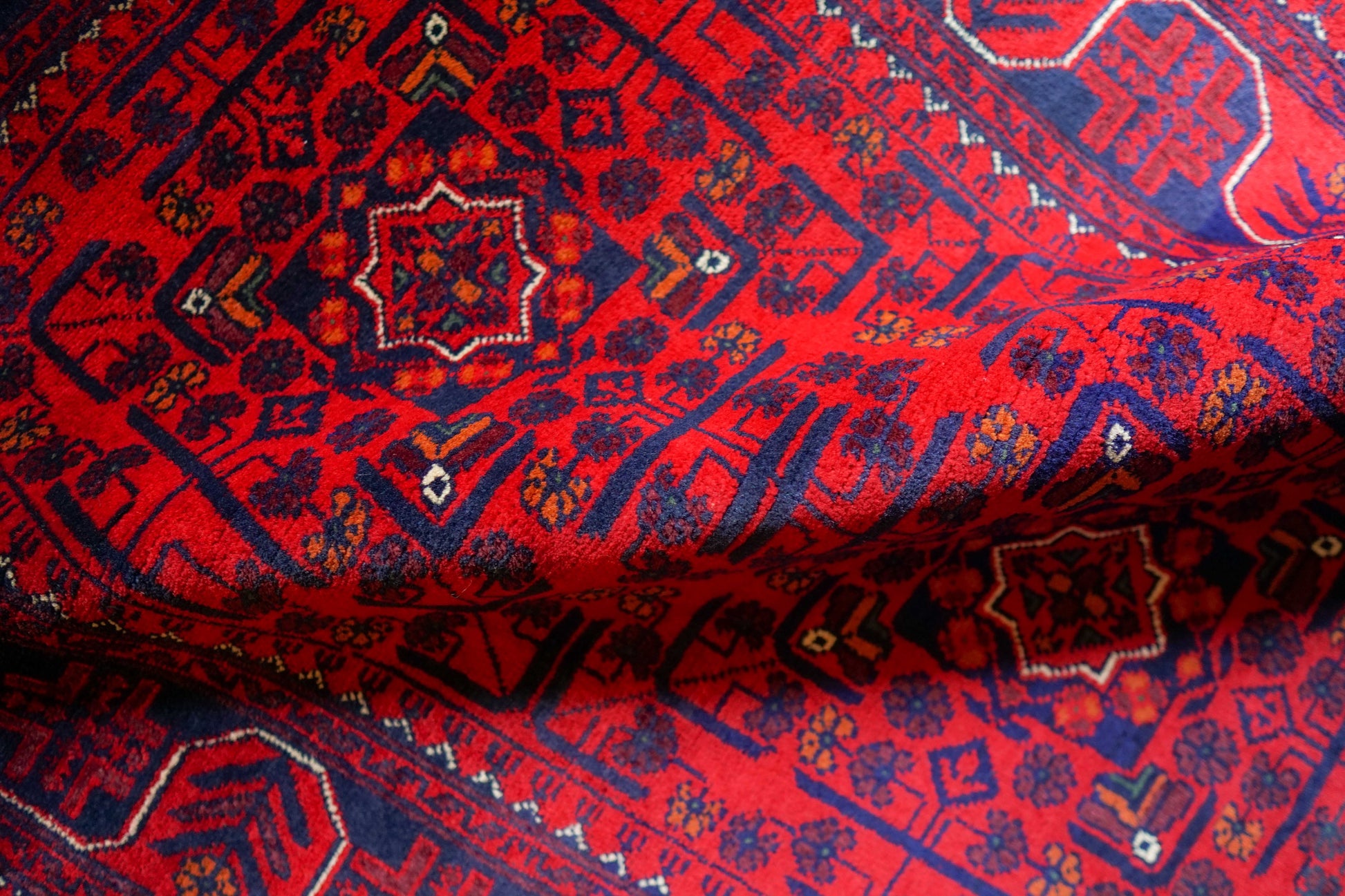  135×81cm アフガニスタン手織り絨毯 カールモハメディ