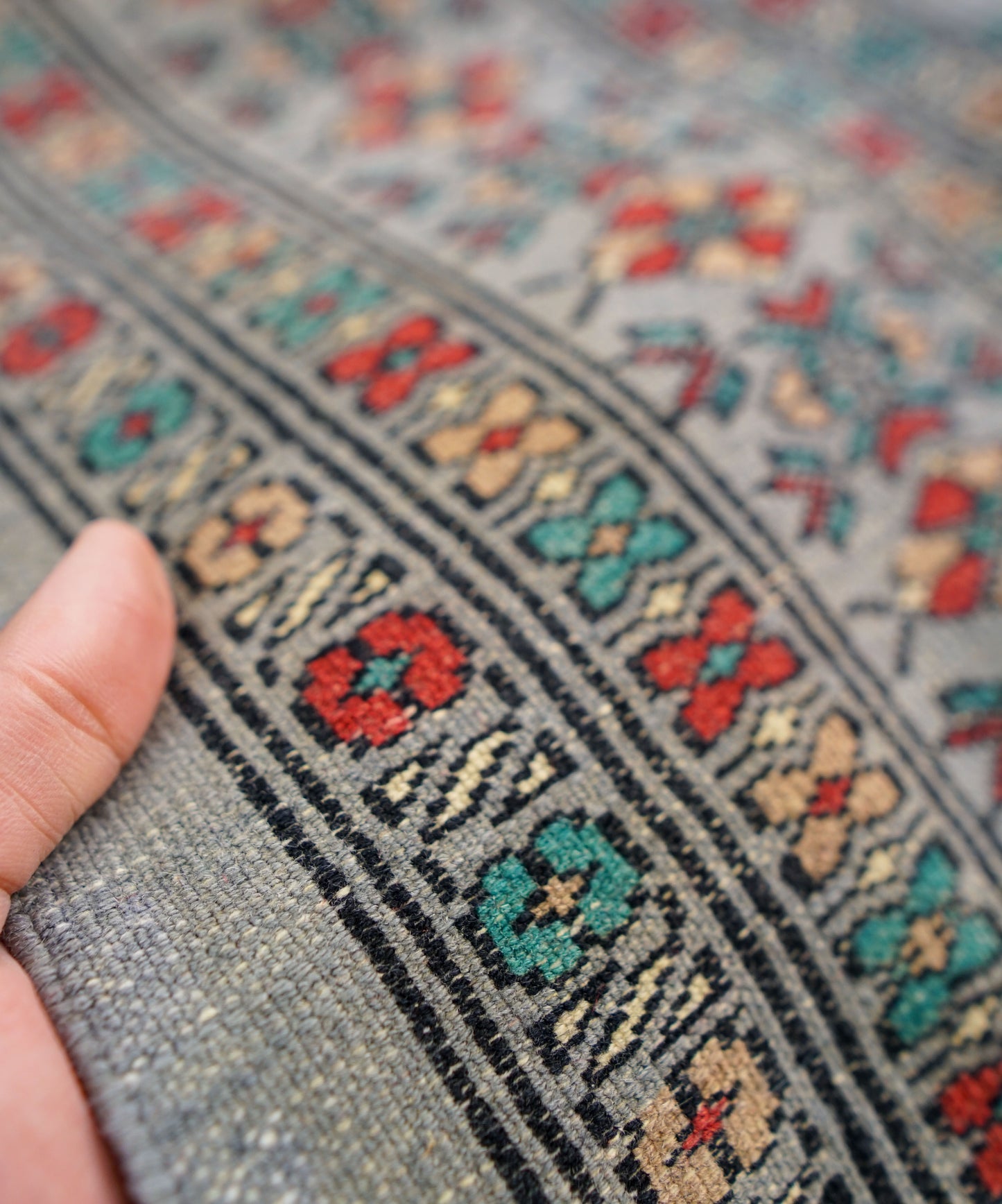 パキスタン手織り絨毯 239×155cm