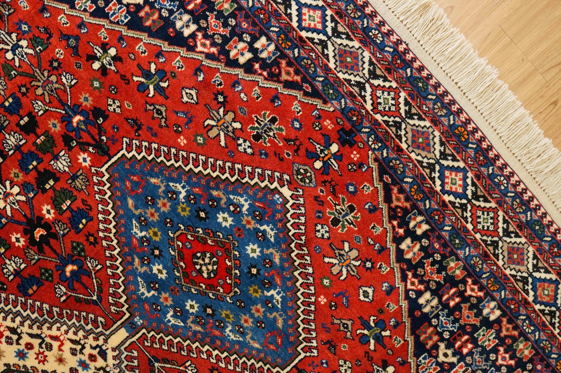  ペルシャ手織り絨毯 ヤラメ 304×204cm｜伝統幾何学文様・赤基調の落ち着いた一枚
