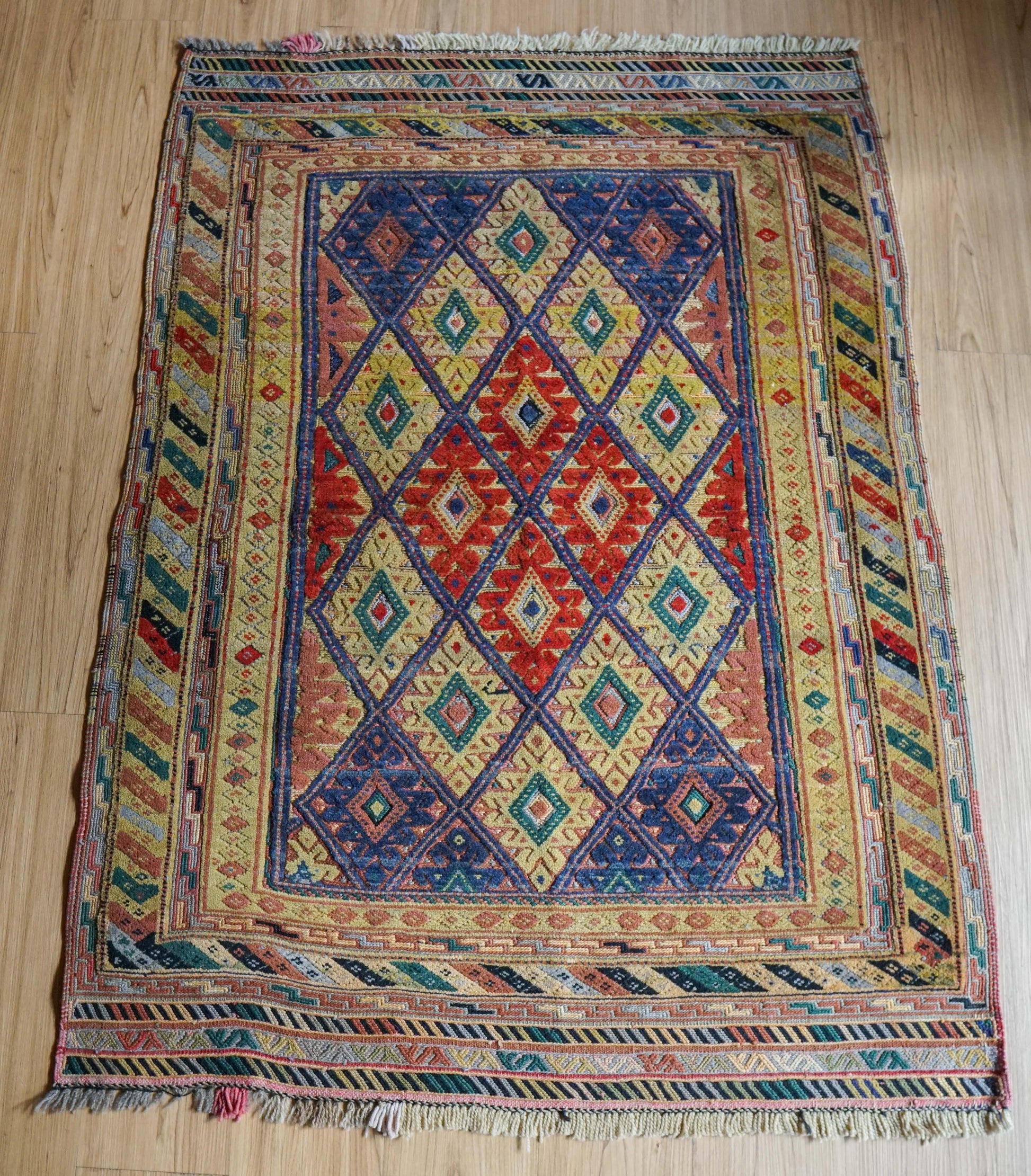  手織り マシュワニ キリム126×93cm　