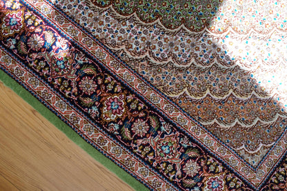  ペルシャ手織り絨毯 タブリーズ産 225×155cm