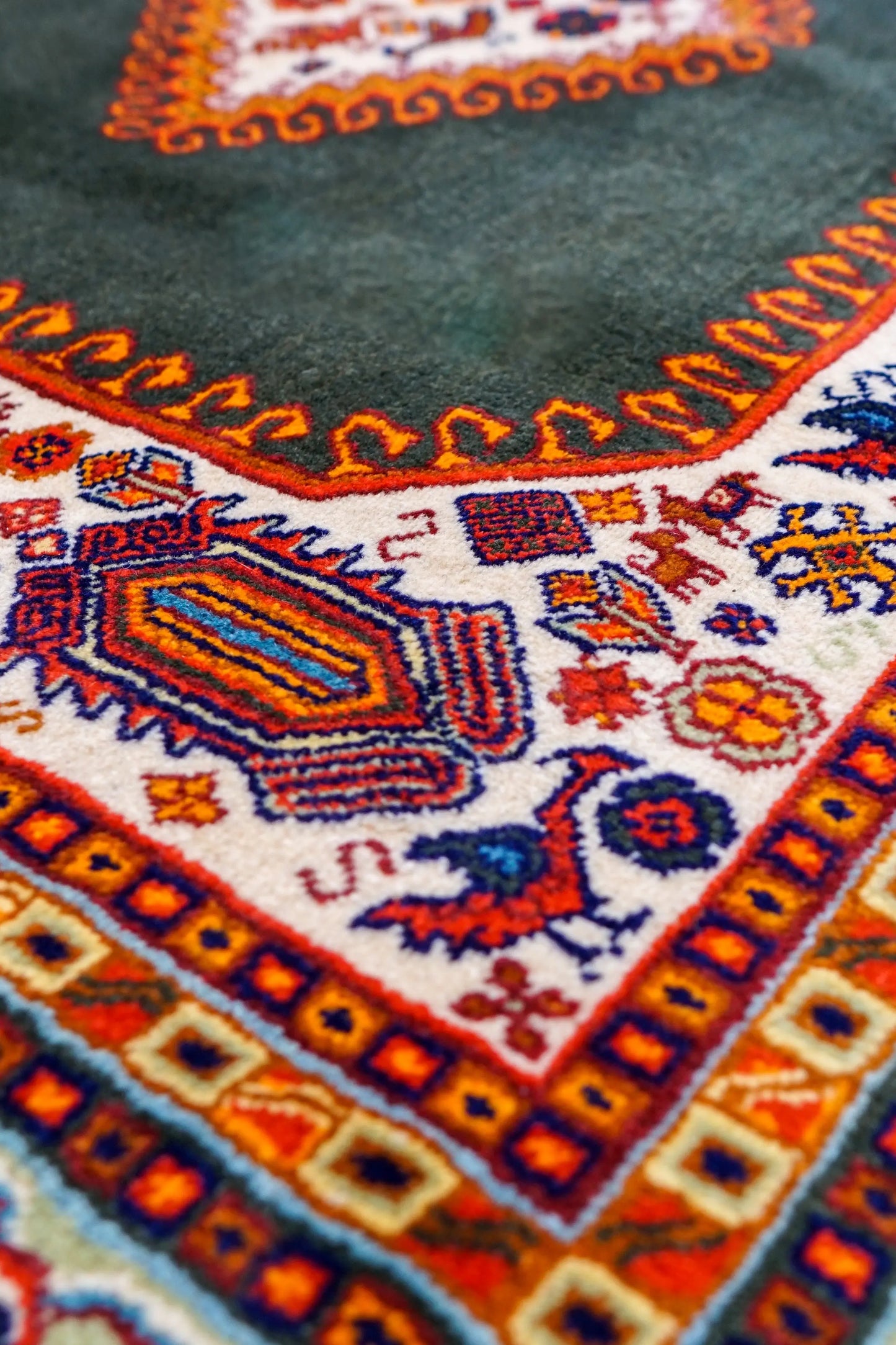 200×146cm  ペルシャ ガシュガイ 手織り絨毯 Decorworks