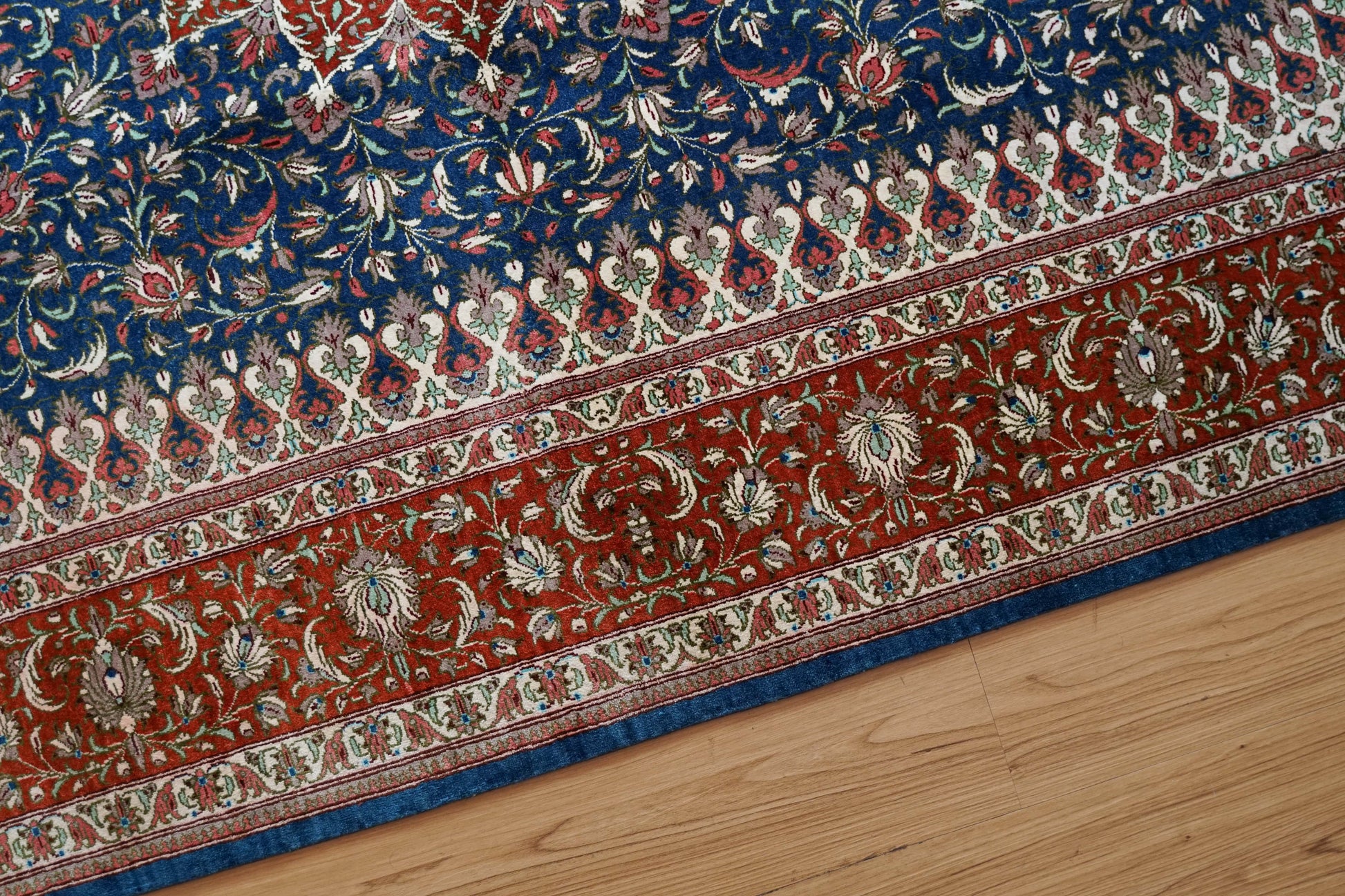 Collection 197×135cm ペルシャ手織り絨毯 クム産 ヌーリ工房 シルク100% 証明書付