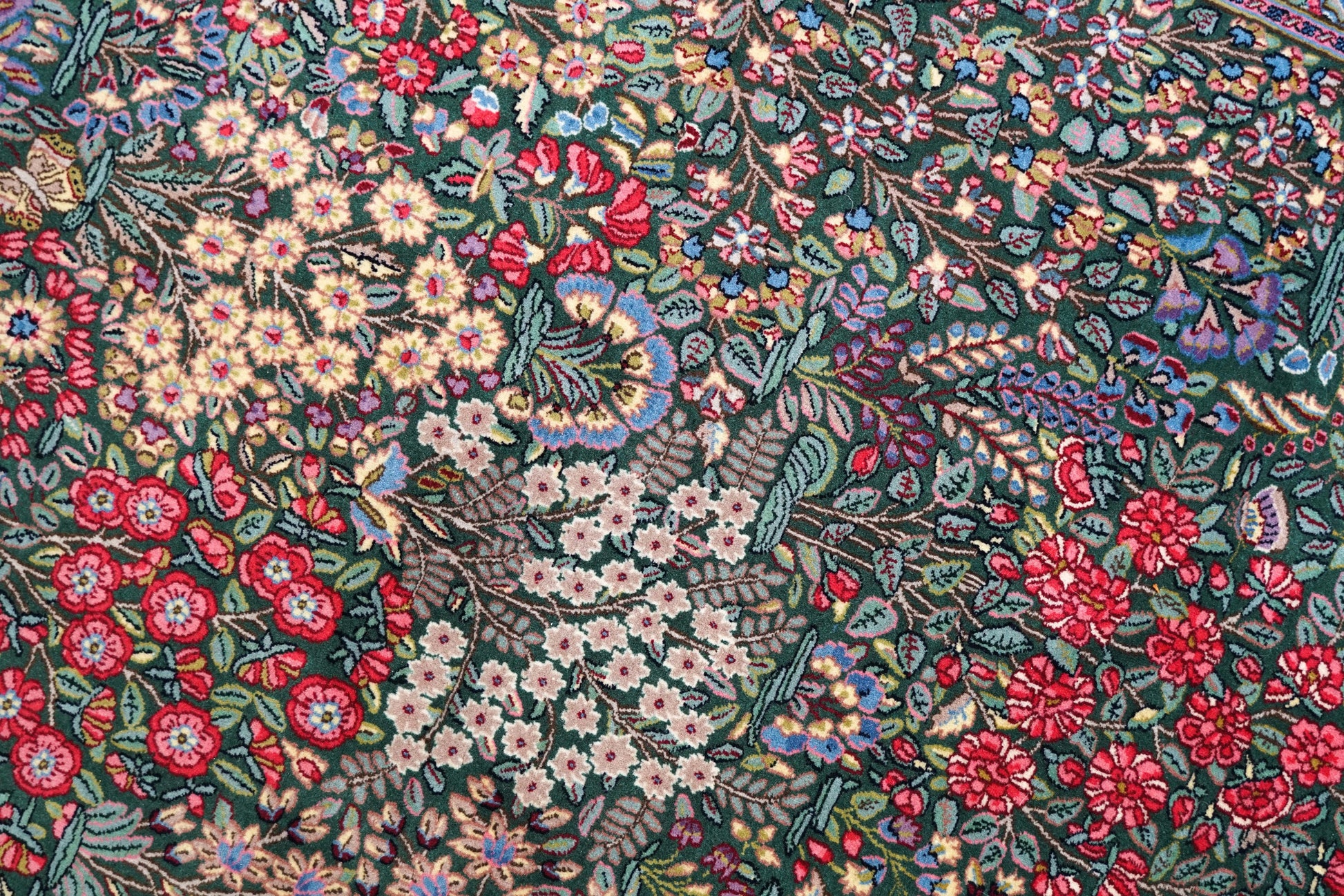  ペルシャ絨毯　ケルマン産  245×155cm　