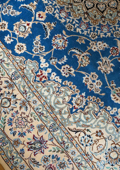  ペルシャ絨毯 ナイン産 250×204cm　