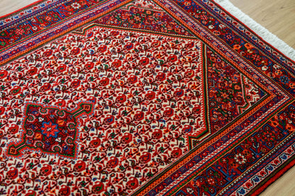  ペルシャ絨毯 ジョーザン産 165×108cm  伝統の花文様が織りなす上質ウールラグ